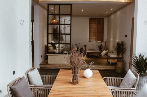 吴川首间异域风情民宿—【阅川俞居】