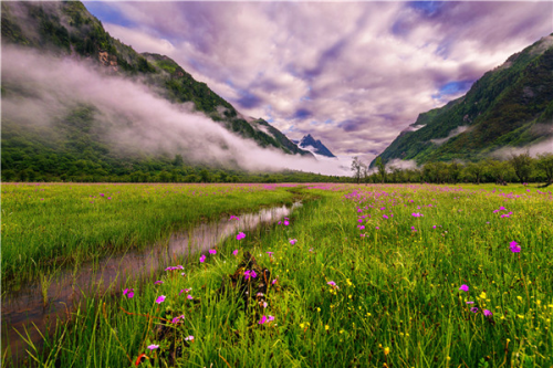 夏日游四姑娘山 避酷暑享清凉