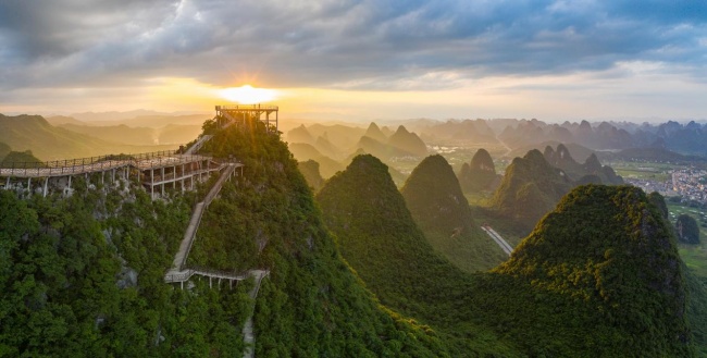 “行旅”阳朔如意峰,360°把喀斯特峰林装进镜头